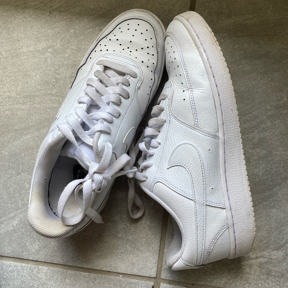 Nike court vision- womens size 10 - Picture 2 of 8